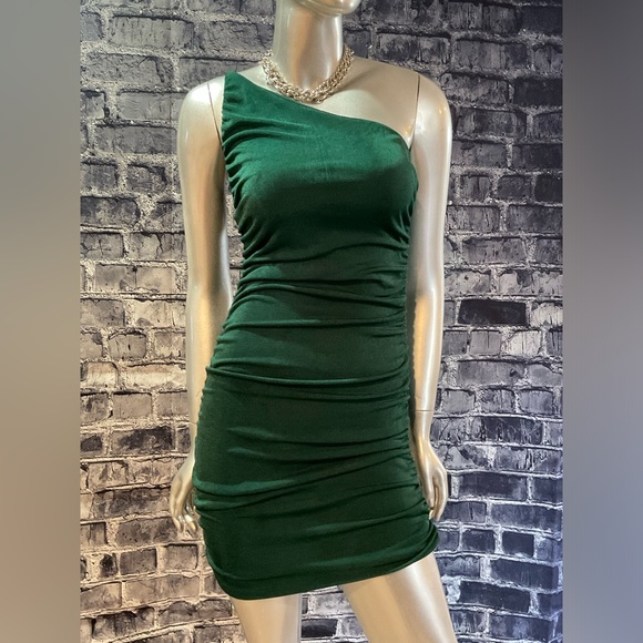 Emerald Green 1 Shoulder Formal Party Dress - Picture 1 of 7